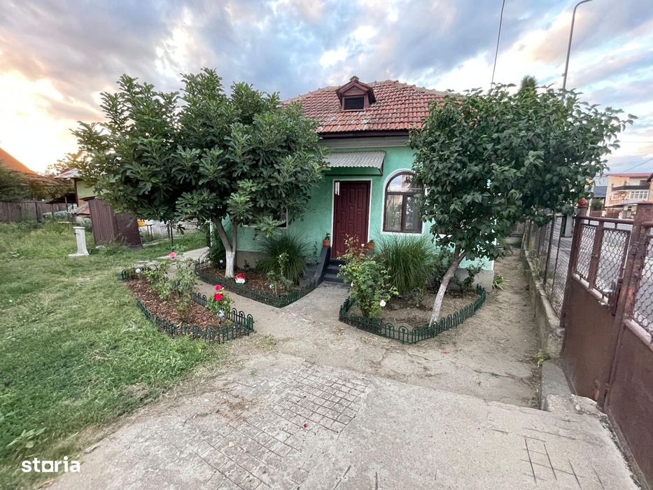 Strada Ostroveni, teren 2094m2 intravilan + constructii