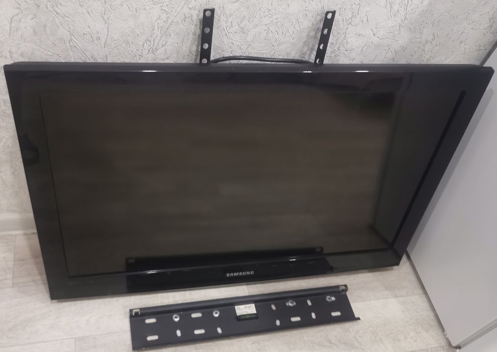 Продам телевизор