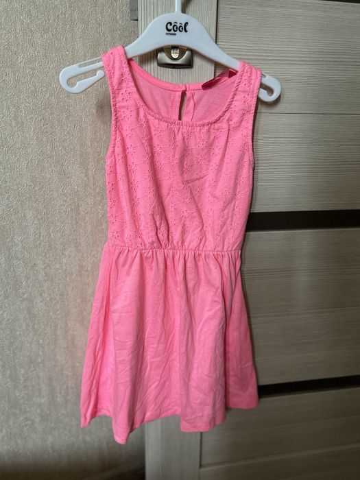 Продам детские плать на 4/5 лет