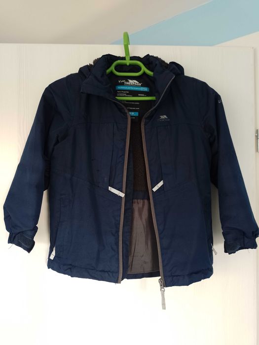 Зимни якета и ветровки момче 6-7 г