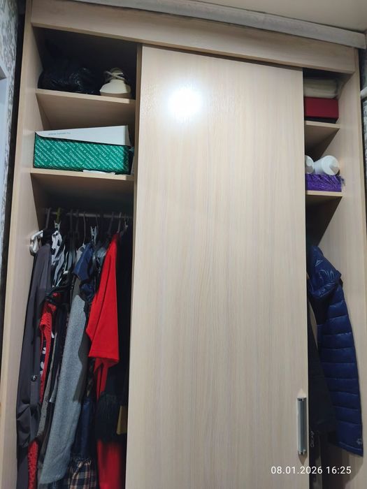 Шкаф-купе, высота 2.40.