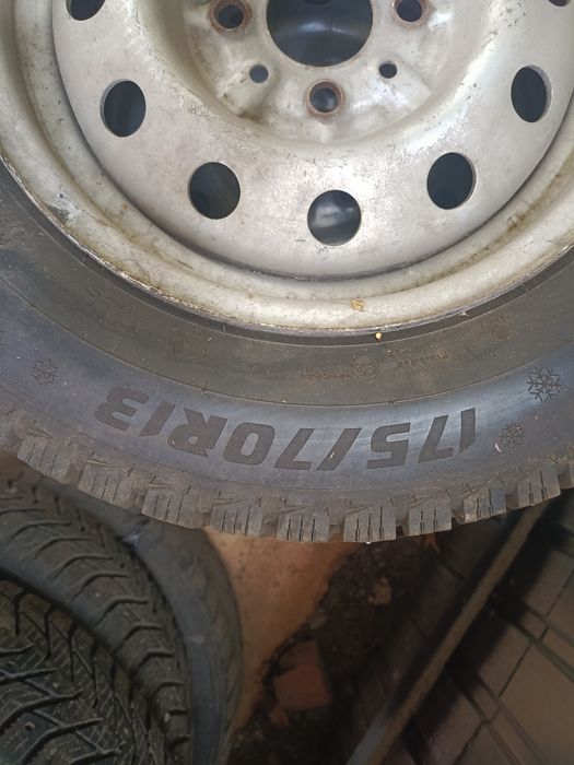 Продам Резину для авто