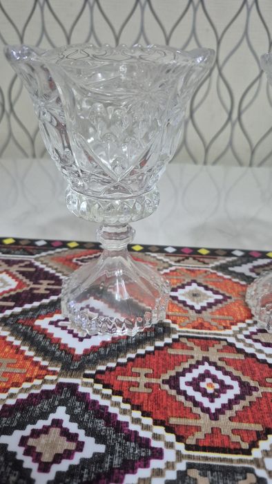 Конфеты салуға сатылады