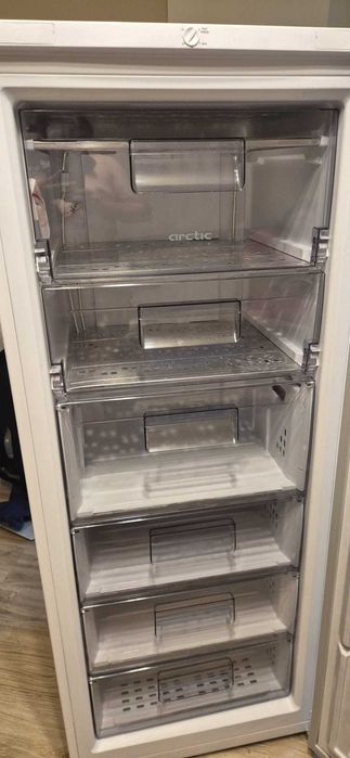 Congelator Arctic AC60250M40W 215 Litri