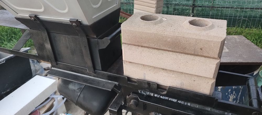 Presa hidraulica caramizi