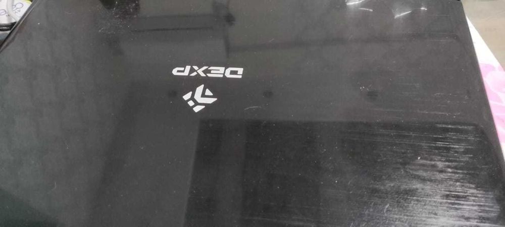 Ноутбук DEXP 17 дюймовый