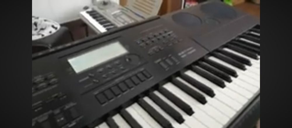 Sentizator Casio WK 7600 sotiladi