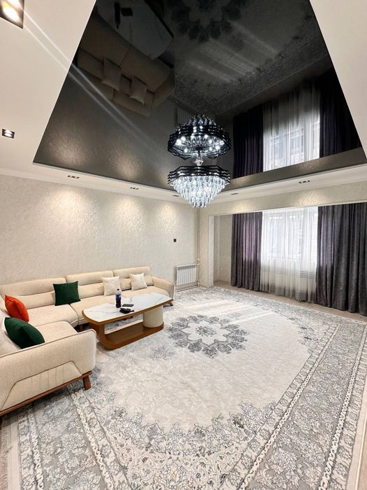 Чиланзар 2 комнатная квартира продаётся