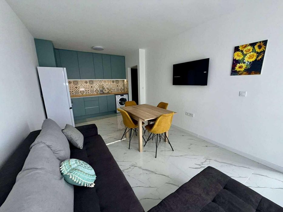 Дава се под наем Двустаен апартамент в Варна, Възраждане 3 - 57 кв.м за 498.27 € - Снимка #1