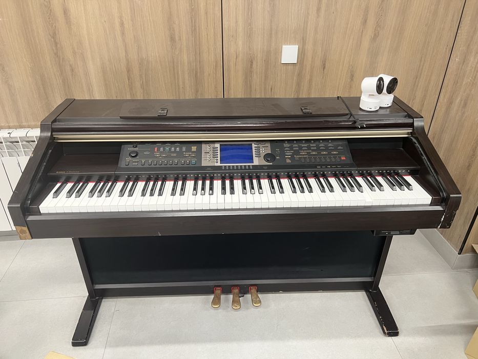 Yamaha Clavinova CVP-205
