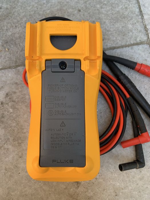 FLUKE 115 TRUE RMS MULTIMETER/комбиниран уред за измерване