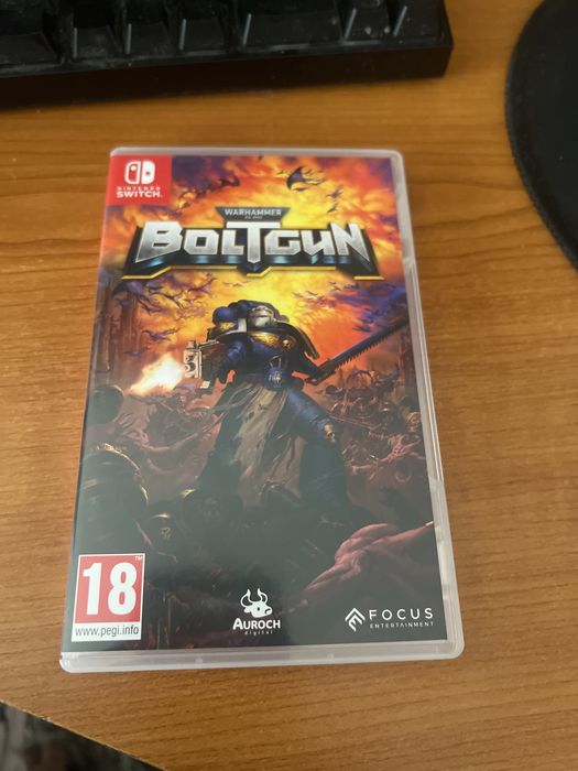 Vand Warhammer boltgun pentru nintendo switch