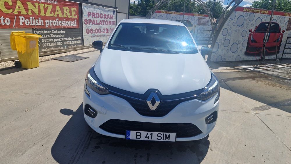 RENAULT Clio 2022 — imagine 2