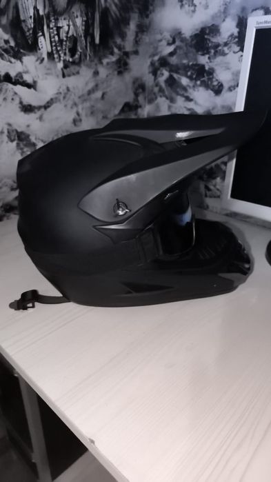 Мотошлем в отличном состоянии.