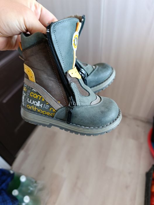 Продам ботинки 22 размера