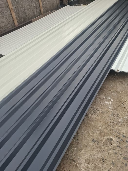Vând tablă cutată h35 la 6 metri lungime 
Diferite culori [roșu; negru ;alb,gri antiacide, gri argintiu pentru mai multe detalii sunați 0752859583
Dif