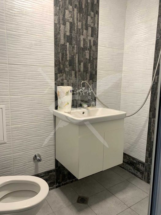 Дава се под наем Магазин в Пловдив, Младежки Хълм - 40 кв.м за 46000 € - Снимка #2