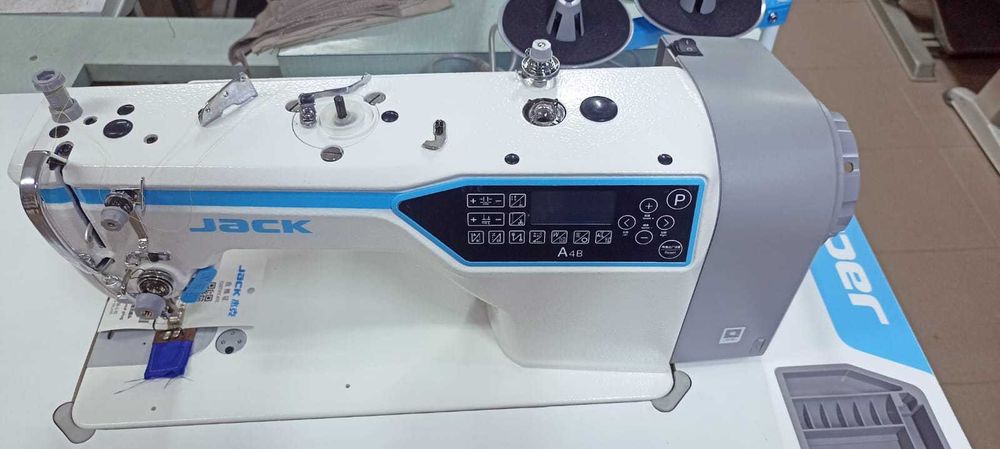 Masina de cusut  Jack A4B