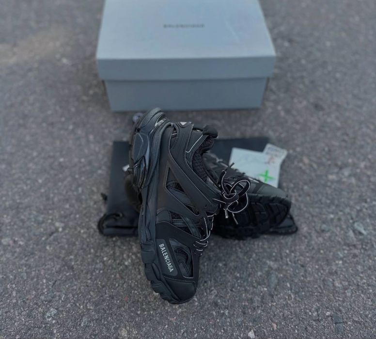 Balenciaga Track