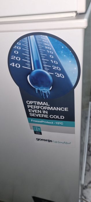 Lada frigirifica Gorenje, display digital