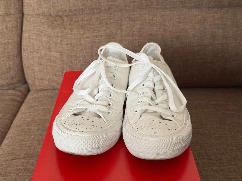Converse All Star low albi model special mărimea 37.5