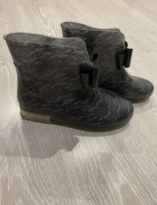 Резиновые сапоги