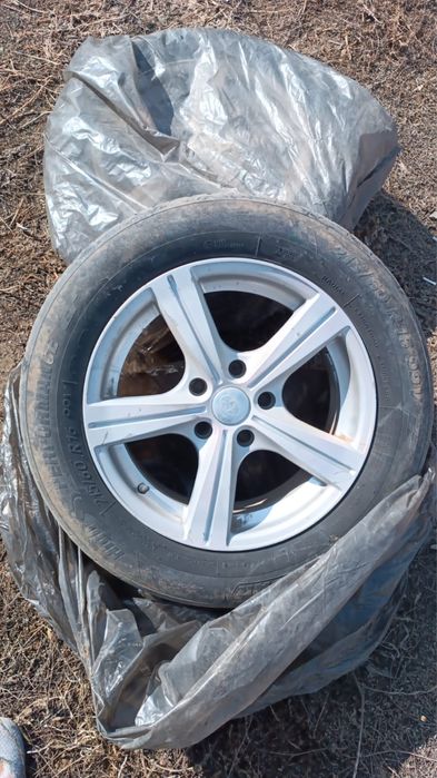 Колеса в сборе летние от камри 35