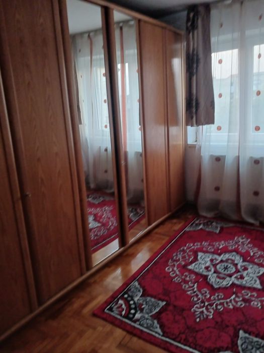 Închiriez apartament 2 camere