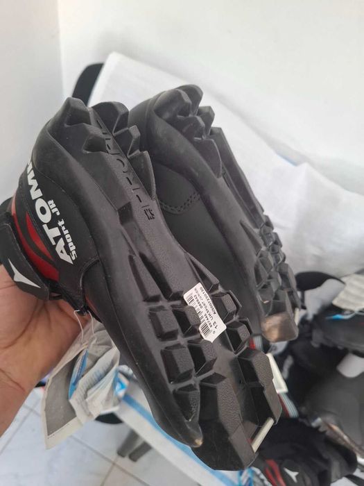 Clapari schi fond Atomic,Fischer,Salomon en-gros
