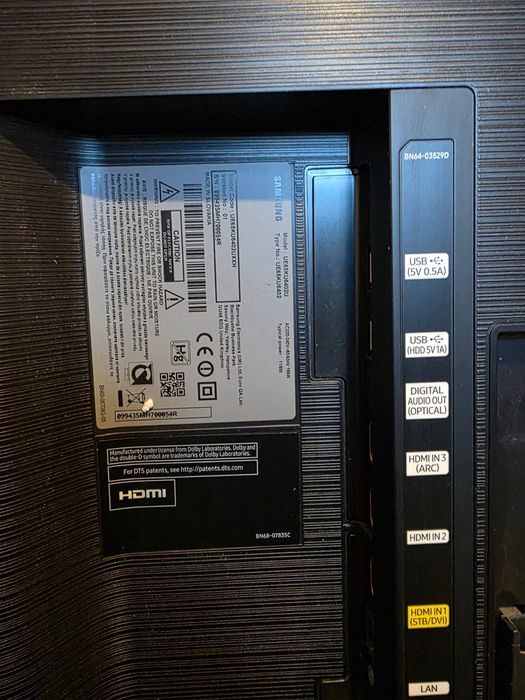 Vând Smart TV  Samsung diagonala 163cm cu un defect