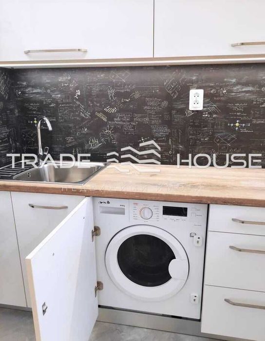 Дава се под наем Двустаен апартамент в Пловдив, Младежки Хълм - 60 кв.м за 380 € - Снимка #3