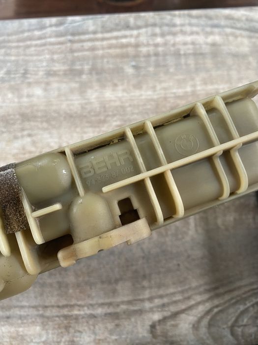 Радиатор печки BEHR BMW e34