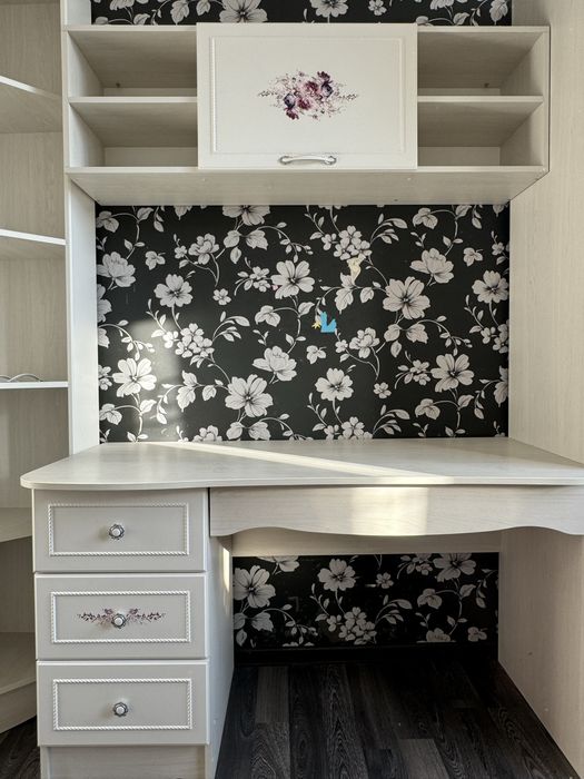 Комплект шкаф+рабочий стол б/у