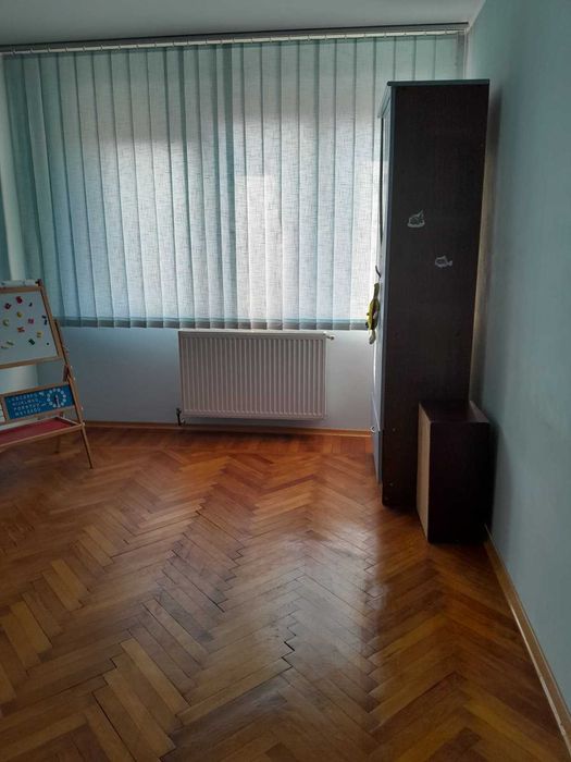 Apartament 3 camere - Onesti
