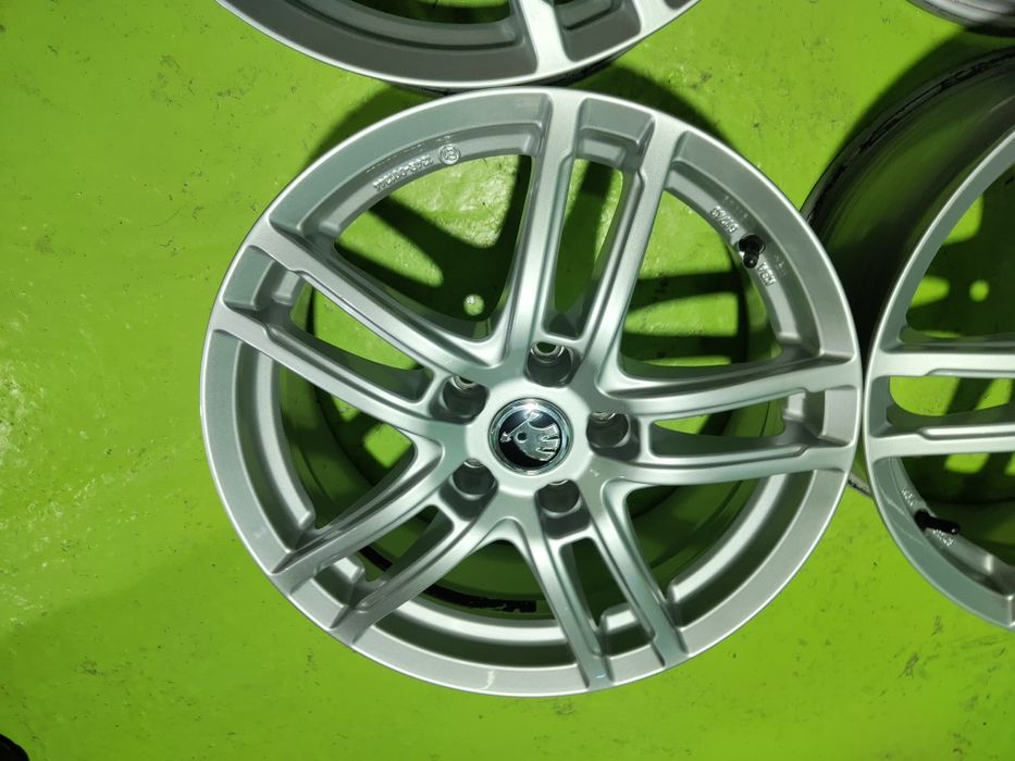17 5x112 Skoda лети джанти 5х112 шкода