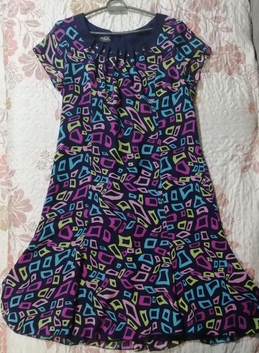 Продаётся женское платье