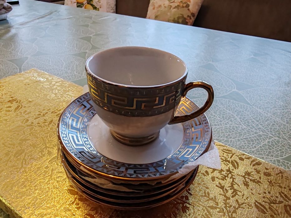 Сервиз за кафе чисто нов