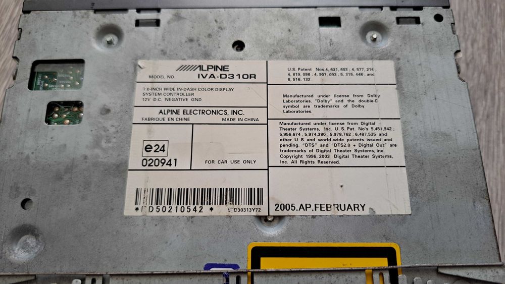 Unitate Multi-Media Auto Alpine IVA-D310R – Ecran Rabatabil 7