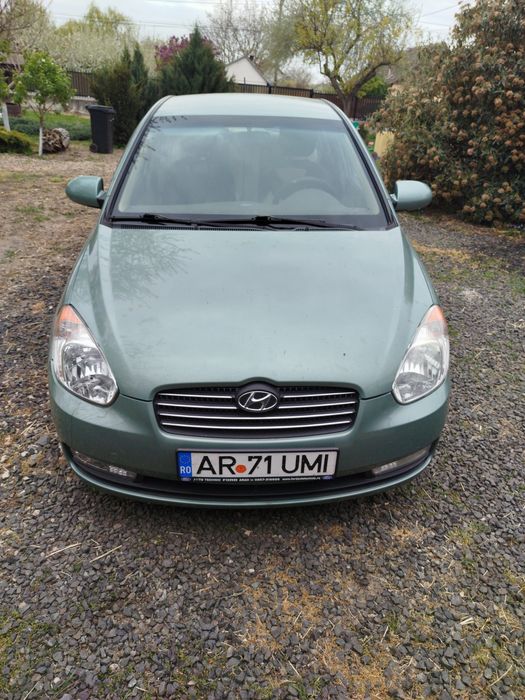 Hyundai accent 1.5diesel an 2007 167000 km inmatriculat vt10/2026 perfect funcțional 4 geamuri electrice închidere centralizată alarma fără rugină,
