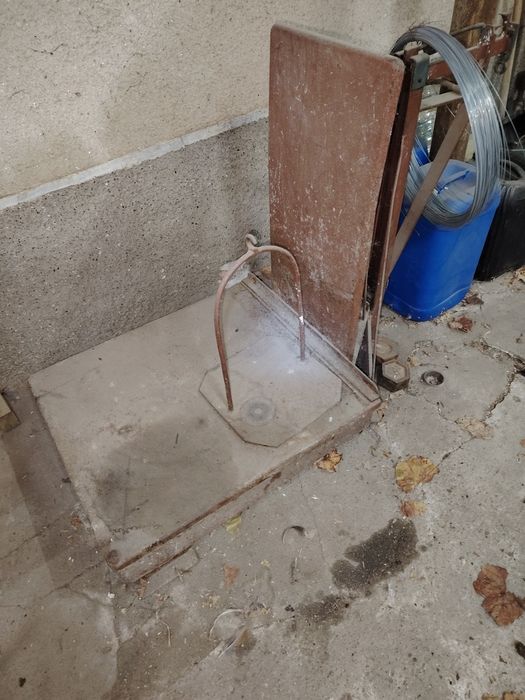Cântar din fier cu greutăți