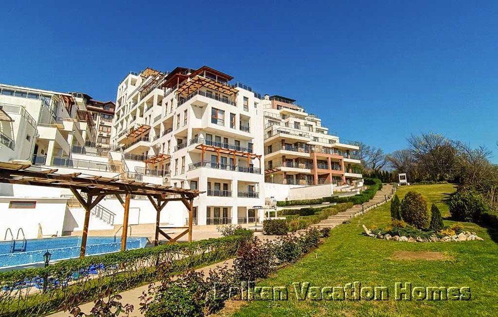 Продава се Двустаен апартамент в Бяла - 143 кв.м за 378 €/кв.м - Снимка #21