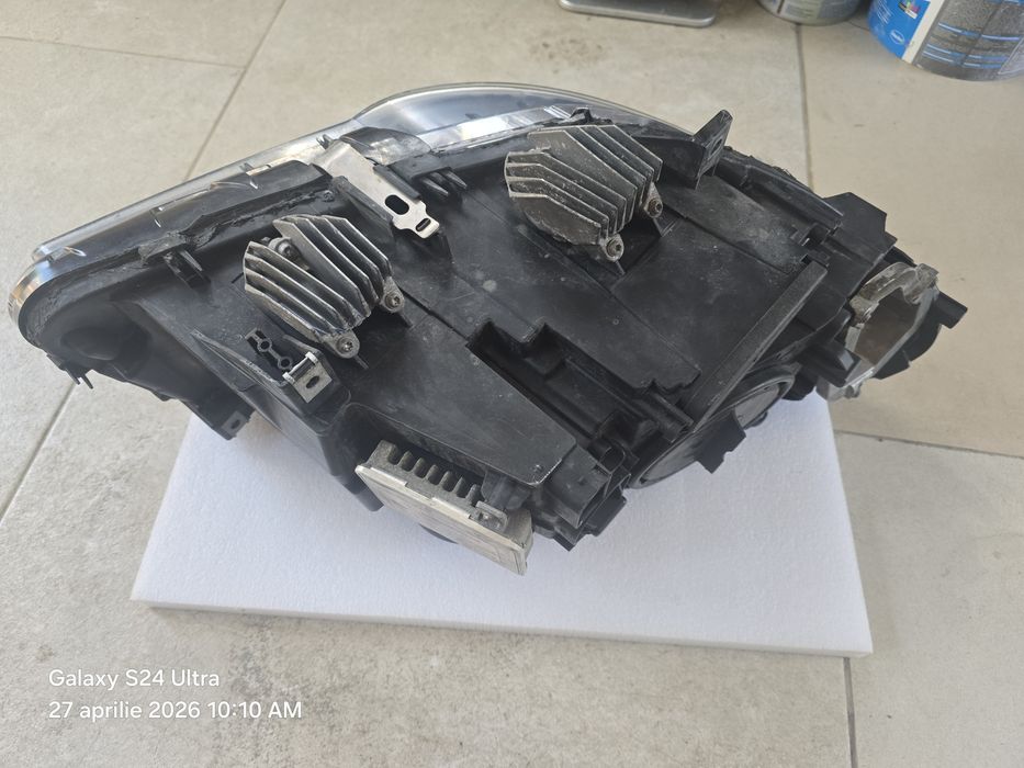 Far bmw f10 NFL BIXENON ADAPTIV  AN 2011 stanga fata