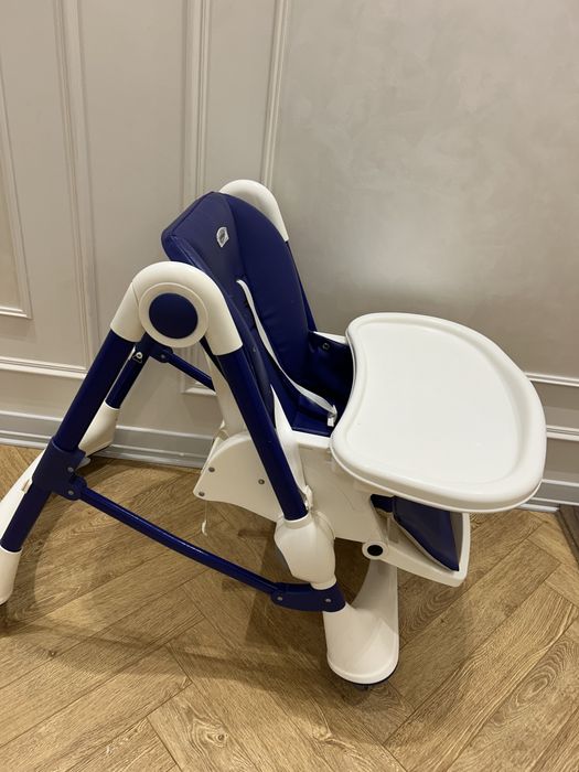 Столик для кормления малыша