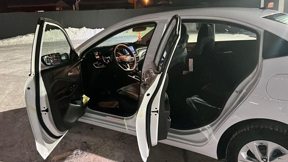 Продам машину срочно