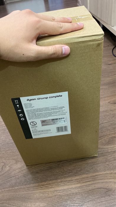 Продаю Dyson airwrap comlete НОВЫЙ