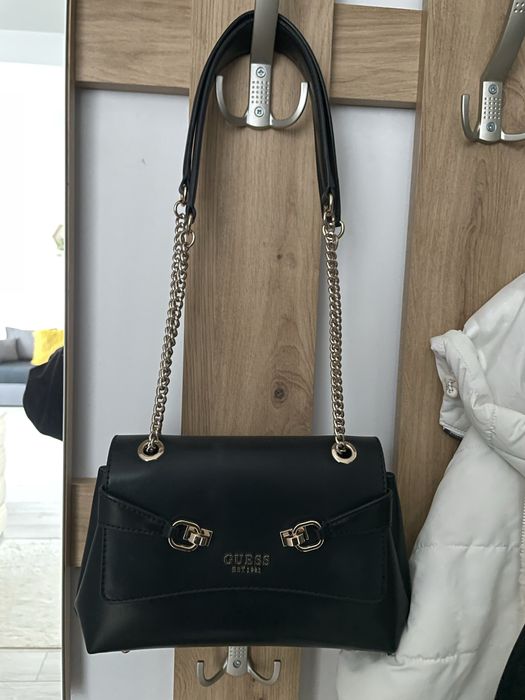 Geanta GUESS neagra eleganta