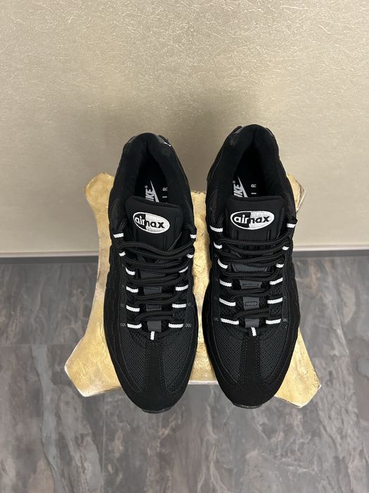 Nike 95 Black/White (44-42)