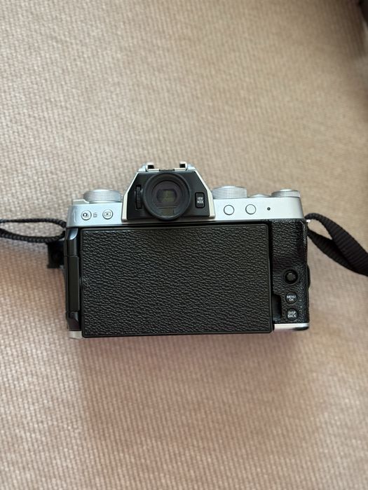 Продам Fujifilm X-T200