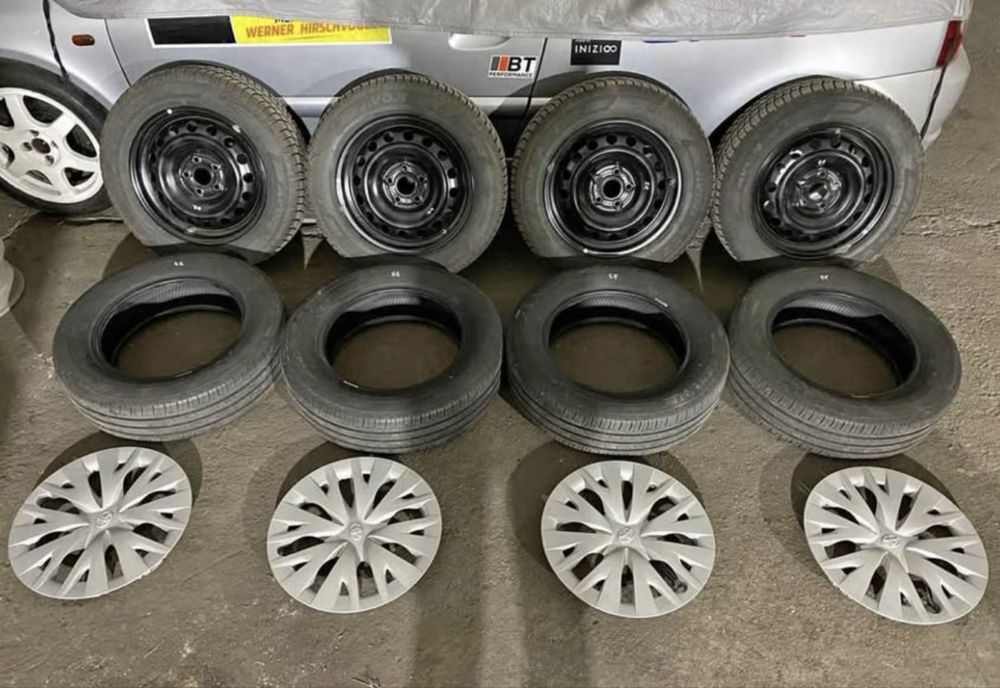 Vand roti Toyota- anvelope vara/ iarna 185/65 R15 Toyota senzori