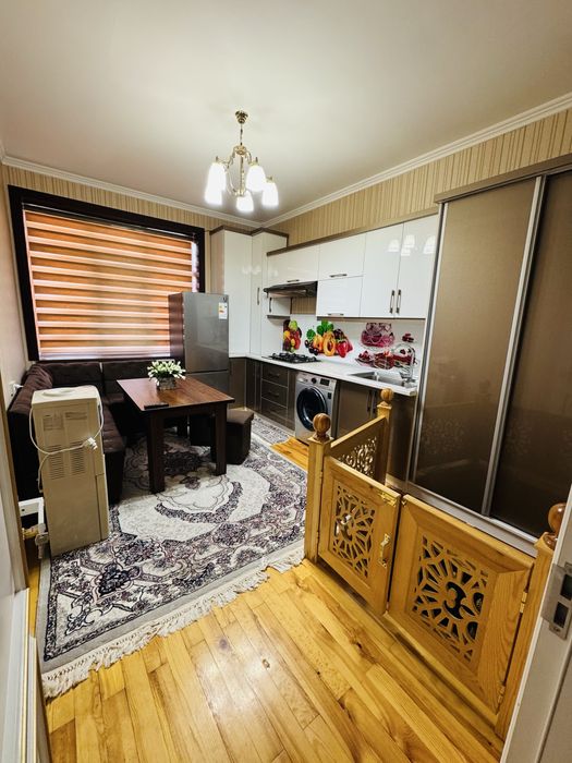 Дублекс (90+90) 5 хонали гиштли квартира тезда сотилади.